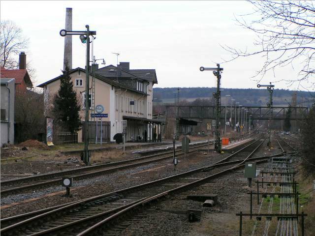 Beschreibung: C:\Dokumente und Einstellungen\Detlef\Eigene Dateien\Eisenbahndet\Eigene Internetseite\Internetfotos\Fulda-Giessen\LauterbachN\Bf.JPG