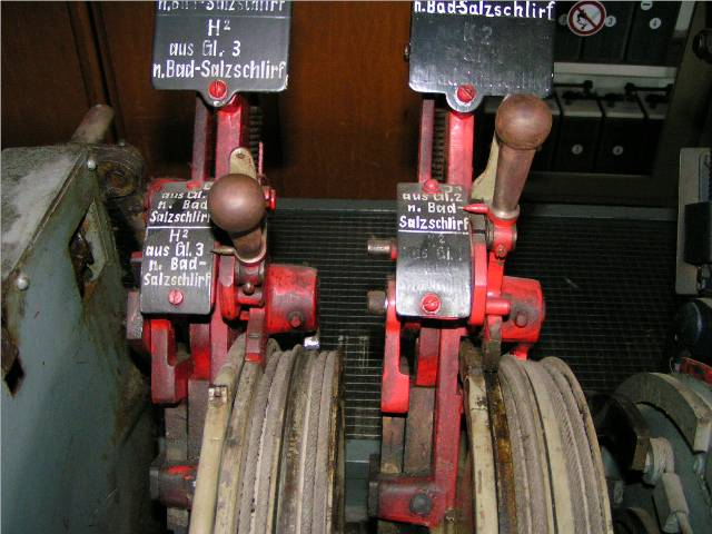 Beschreibung: C:\Dokumente und Einstellungen\Detlef\Eigene Dateien\Eisenbahndet\Eigene Internetseite\Internetfotos\Fulda-Giessen\LauterbachN\DetailSign.JPG