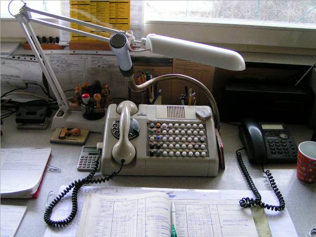 Beschreibung: C:\Dokumente und Einstellungen\Detlef\Eigene Dateien\Eisenbahndet\Eigene Internetseite\Internetfotos\Fulda-Giessen\LauterbachN\Telefon.JPG