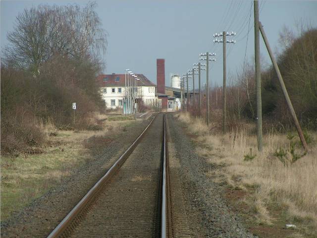 Beschreibung: C:\Dokumente und Einstellungen\Detlef\Eigene Dateien\Eisenbahndet\Eigene Internetseite\Internetfotos\Fulda-Giessen\ZellPo52\Bf.JPG